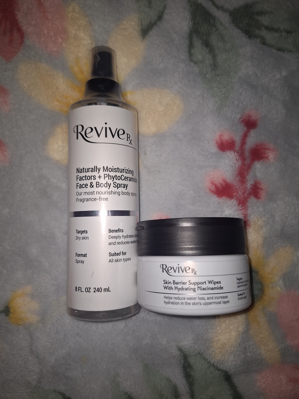 White Moisturizing Face & Body Spray and Barrier Support Wipes